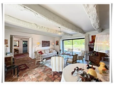 For sale: Exceptional property in the heart of Pontivy town centre – 5 bedrooms – Enclosed garden – No overlooked views
