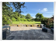 For sale: Exceptional property in the heart of Pontivy town centre – 5 bedrooms – Enclosed garden – No overlooked views
