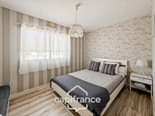 Maison contemporaine de plain-pied de 160 m² – 4 chambres – Véranda de 27 m² avec spa – Double garage – Carport – Noyal-Pontivy