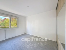 À vendre appartement T3 71 m² à vendre à Pontivy – 2 chambres, balcon, cave et parking