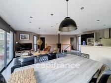 PONTIVY (56300) – MAISON CONTEMPORAINE EN OSSATURE BOIS – 5 CHAMBRES – TERRAIN DE 1 530 m²