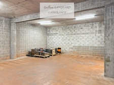 Bâtiment industriel 2 239 m² – Parcelle 9 687 m² – IZERNORE (01)