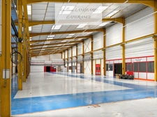 Bâtiment industriel 2 239 m² – Parcelle 9 687 m² – IZERNORE (01)
