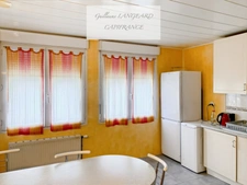 For sale in Oyonnax - Mixed-use building with commercial premises and residential apartments