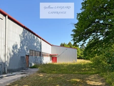 Bâtiment industriel 2 239 m² – Parcelle 9 687 m² – IZERNORE (01)