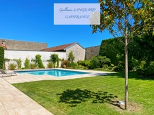 Exceptional house in the city center, 364 m2 and 1414 m2 of land - OYONNAX (01)