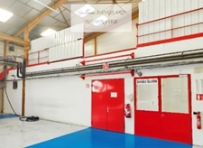 Industrial building 2,239 m² – Plot 9,687 m² – IZERNORE (01)