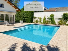 Exceptional house in the city center, 364 m2 and 1414 m2 of land - OYONNAX (01)