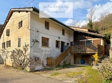 Bolozon (01) Authentic stone house 133 m² – 5 bedrooms – 3200 m² plot – Outbuildings and vaulted cellars