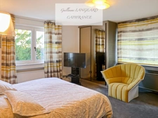 Exceptional house in the city center, 364 m2 and 1414 m2 of land - OYONNAX (01)