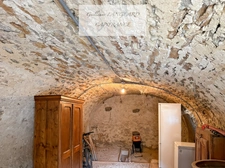 Bolozon (01) Authentic stone house 133 m² – 5 bedrooms – 3200 m² plot – Outbuildings and vaulted cellars