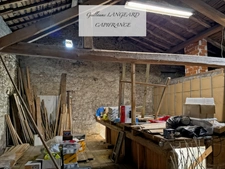 Martignat (01100) - Stone village house of 92 m2, with outbuildings and strong potential for expansion