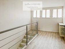 OYONNAX (01) - For sale: 5-room house of 155 m² + professional workshop of 423 m² - 1220 m² of land