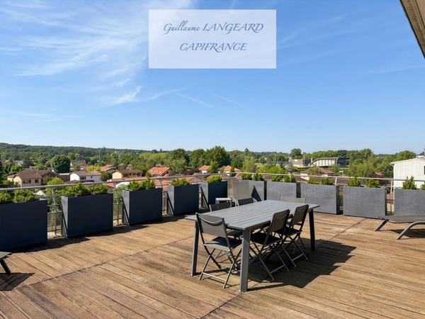 BOURG-EN-BRESSE  (01000) – Appartement de standing de 153 m2, une vie sur les toits avec terrasse de 64 m2