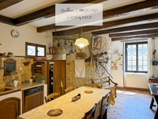 Revonnas (01250)- Ancienne Fruitière du XVIIe siècle - 247 m² de charme et d'histoire 
