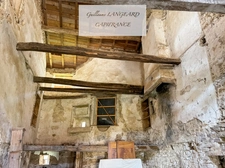 Bolozon (01) Authentic stone house 133 m² – 5 bedrooms – 3200 m² plot – Outbuildings and vaulted cellars