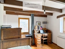 Bolozon (01) Authentic stone house 133 m² – 5 bedrooms – 3200 m² plot – Outbuildings and vaulted cellars