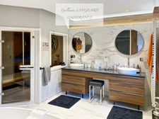 Exceptional house in the city center, 364 m2 and 1414 m2 of land - OYONNAX (01)