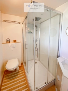 House for sale 6 rooms OYONNAX (01) - 158 m2 - 407 m2 of land