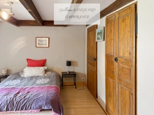 Bolozon (01) Authentic stone house 133 m² – 5 bedrooms – 3200 m² plot – Outbuildings and vaulted cellars