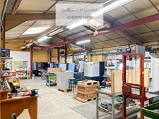 Local d'activités industriellles et bureaux - Oyonnax (01100) - 320 M2