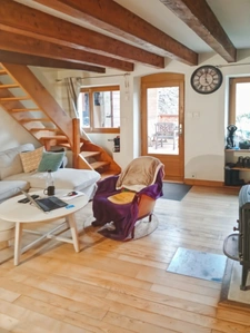 Bolozon (01) Authentic stone house 133 m² – 5 bedrooms – 3200 m² plot – Outbuildings and vaulted cellars