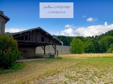 OYONNAX (01100) - PROPERTY COMPRISING SEVERAL BUILDINGS - 6720 m2 OF LAND