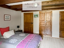 Bolozon (01) Authentic stone house 133 m² – 5 bedrooms – 3200 m² plot – Outbuildings and vaulted cellars