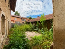 OYONNAX (01100) - PROPERTY COMPRISING SEVERAL BUILDINGS - 6720 m2 OF LAND