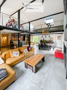 FOR SALE, OYONNAX (01), HOUSE WITH POOL OF 227M2 ON 2875 M2 OF LAND