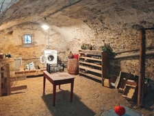 Bolozon (01) Authentic stone house 133 m² – 5 bedrooms – 3200 m² plot – Outbuildings and vaulted cellars