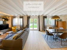 Exceptional house in the city center, 364 m2 and 1414 m2 of land - OYONNAX (01)