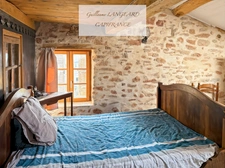 Bolozon (01) Authentic stone house 133 m² – 5 bedrooms – 3200 m² plot – Outbuildings and vaulted cellars
