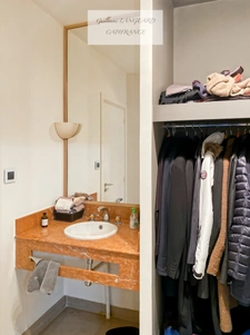 Exceptional house in the city center, 364 m2 and 1414 m2 of land - OYONNAX (01)