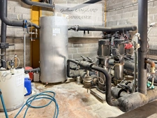 Bâtiment industriel 2 239 m² – Parcelle 9 687 m² – IZERNORE (01)