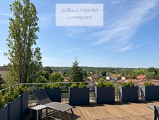 BOURG-EN-BRESSE  (01000) – Appartement de standing de 153 m2, une vie sur les toits avec terrasse de 64 m2