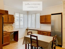 OYONNAX (01) - For sale: 5-room house of 155 m² + professional workshop of 423 m² - 1220 m² of land