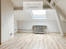 OYONNAX (01) - For sale: 5-room house of 155 m² + professional workshop of 423 m² - 1220 m² of land