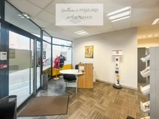 Premises/office for sale in OYONNAX (01)