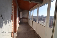 Dpt Saône et Loire (71), for sale ROMENAY building - 4 apartments and 1 commercial premises