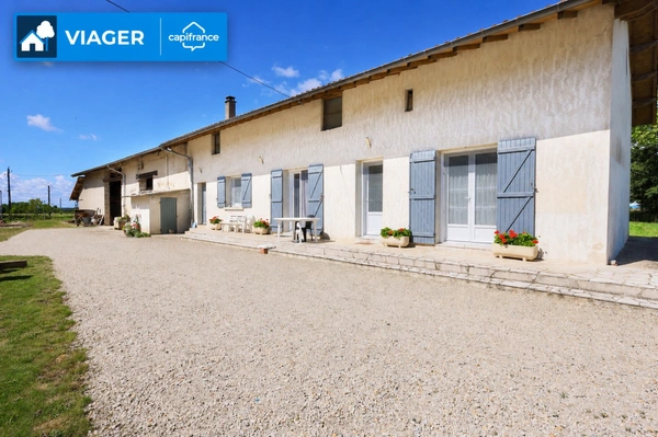 VIAGER OCCUPÉ Ferme avec grandes dépendances sur 2,2 hectares de terrain
