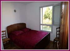 In the center of Montrevel-en-Bresse, a bright 2-bedroom apartment with balcony, top floor and garage – in a recent building 