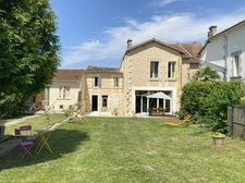 À VENDRE – BARBEZIEUX-SAINT-HILAIRE (16) – Propriété de caractère - cœur de ville
