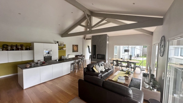 Maison à vendre 6 pièces MARTIGNAS SUR JALLE (33)