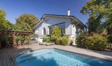 Dpt Gironde (33), à vendre MARTIGNAS SUR JALLE Ensemble immobilier 300m² - Terrain 1617m² 