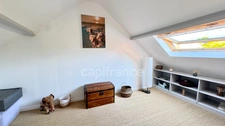 Maison familiale non mitoyenne avec jardin clos, au cœur du domaine Le Parc – Noisy-le-Roi