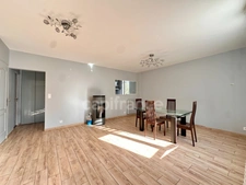 Maison à vendre 5 pièces  4 Chambres FEUCHEROLLES (78)