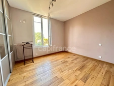 Maison à vendre 5 pièces  4 Chambres FEUCHEROLLES (78)