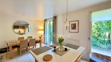 Maison familiale non mitoyenne avec jardin clos, au cœur du domaine Le Parc – Noisy-le-Roi