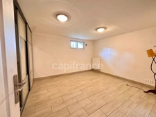 Maison à vendre 5 pièces  4 Chambres FEUCHEROLLES (78)